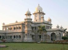 Stock brokers in Indore