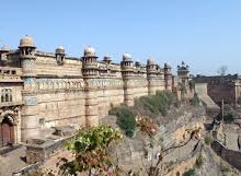 Stock brokers in Balasinor